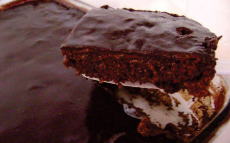 BOLO DE CHOCOLATE SEM FARINHA