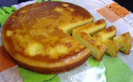BOLO DE FUBA CREMOSO