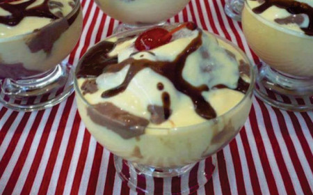 TAA DE MOUSSE DE MARACUJ COM CHOCOLATE