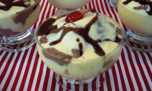TAA DE MOUSSE DE MARACUJ COM CHOCOLATE