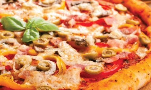 PIZZA COM MASSA DE PO DE QUEIJO